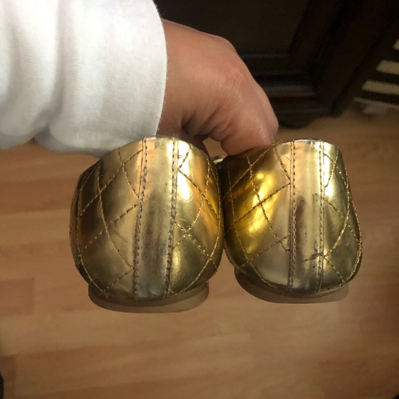 Tory Burch gold flats size 6 - Picture 4 of 8